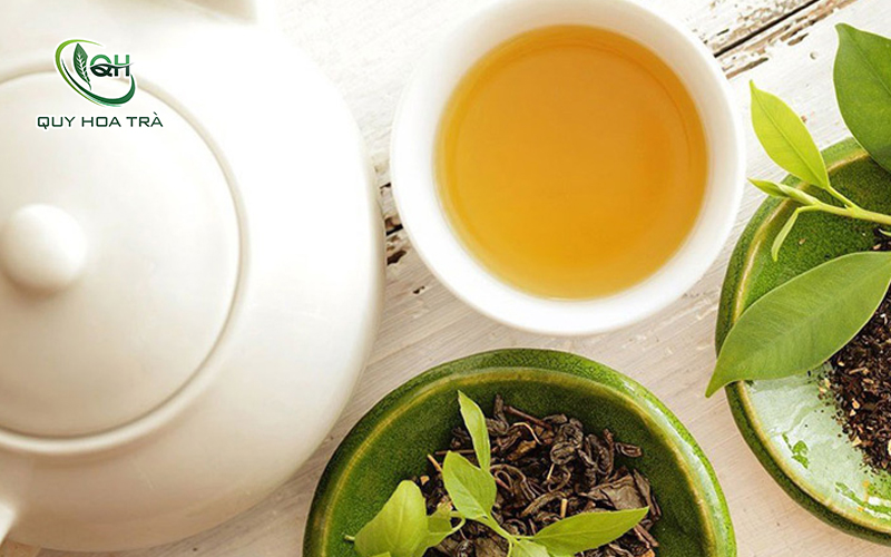 Uống trà xanh tốt cho người muốn giảm cân