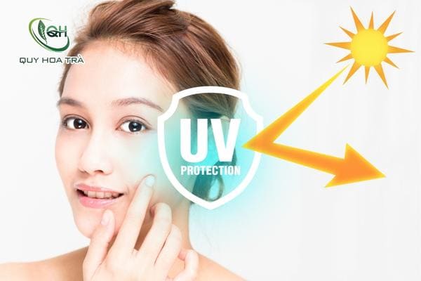 Sử dụng kem chống nắng tránh tia UV