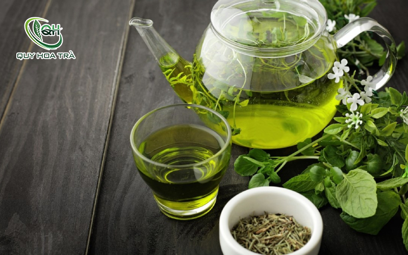 trà xanh có chứa rất nhiều chất chống oxy hóa và các hợp chất có lợi cho sức khỏe